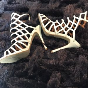 Ladies shoes